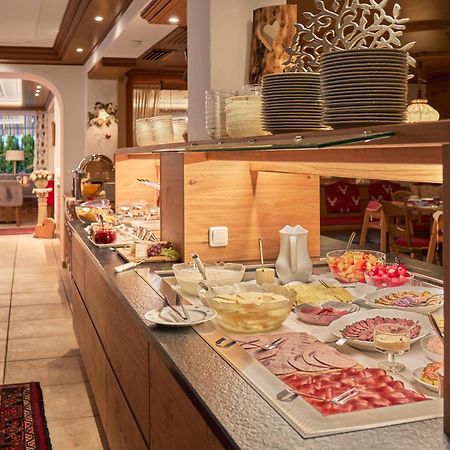 Landhotel Berghof Бад-Хинделанг Экстерьер фото