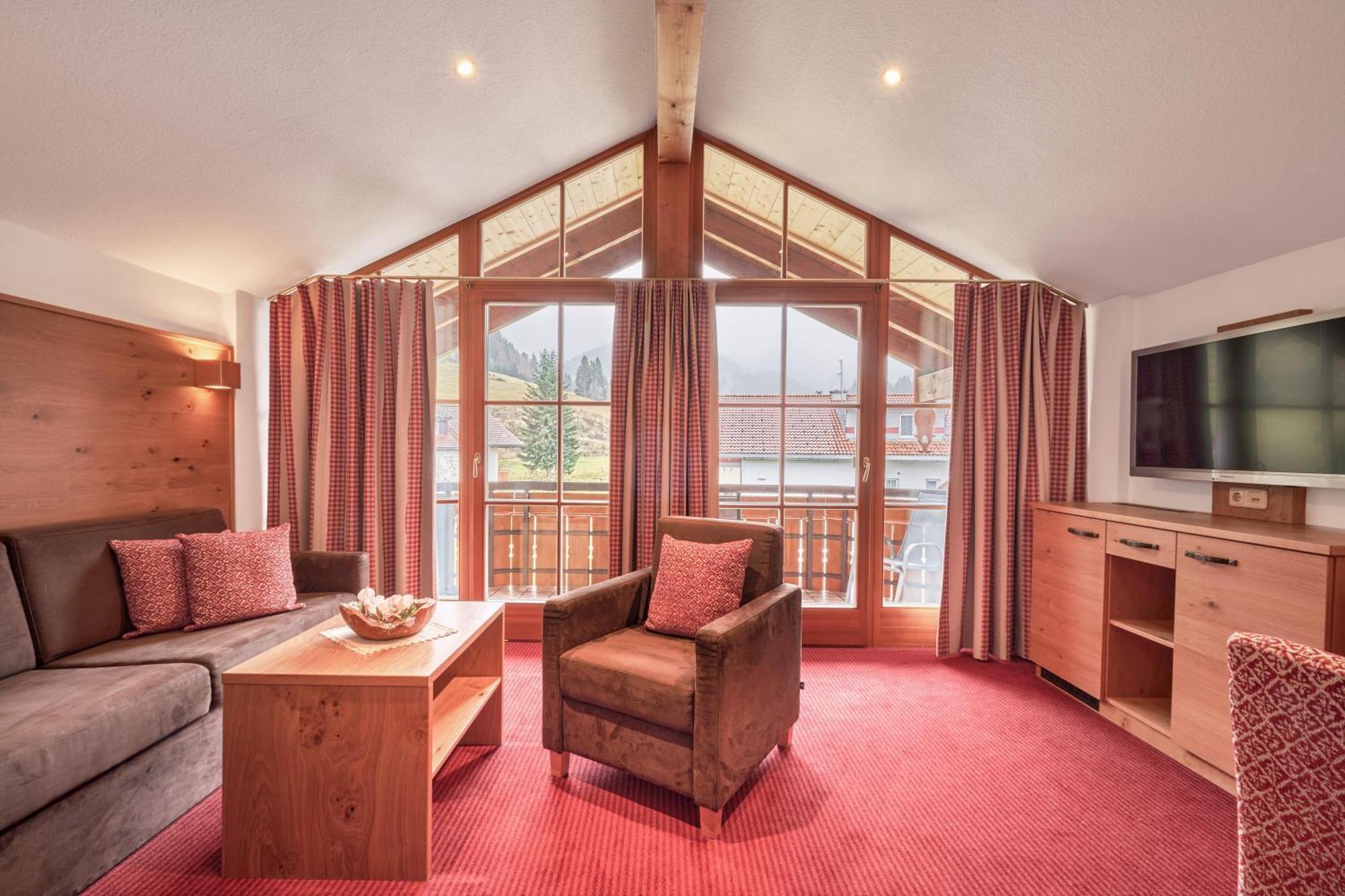 Landhotel Berghof Бад-Хинделанг Экстерьер фото