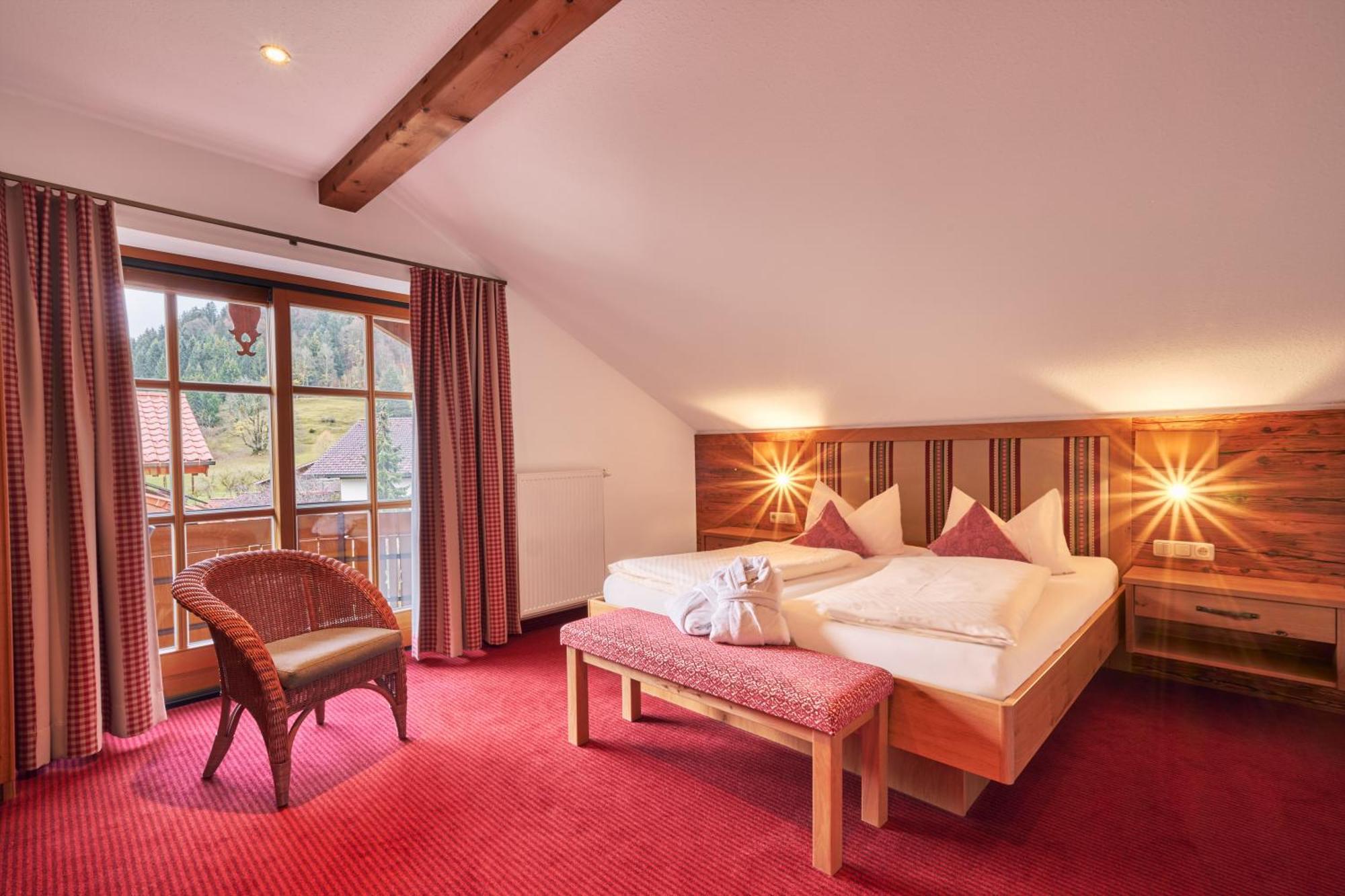 Landhotel Berghof Бад-Хинделанг Экстерьер фото