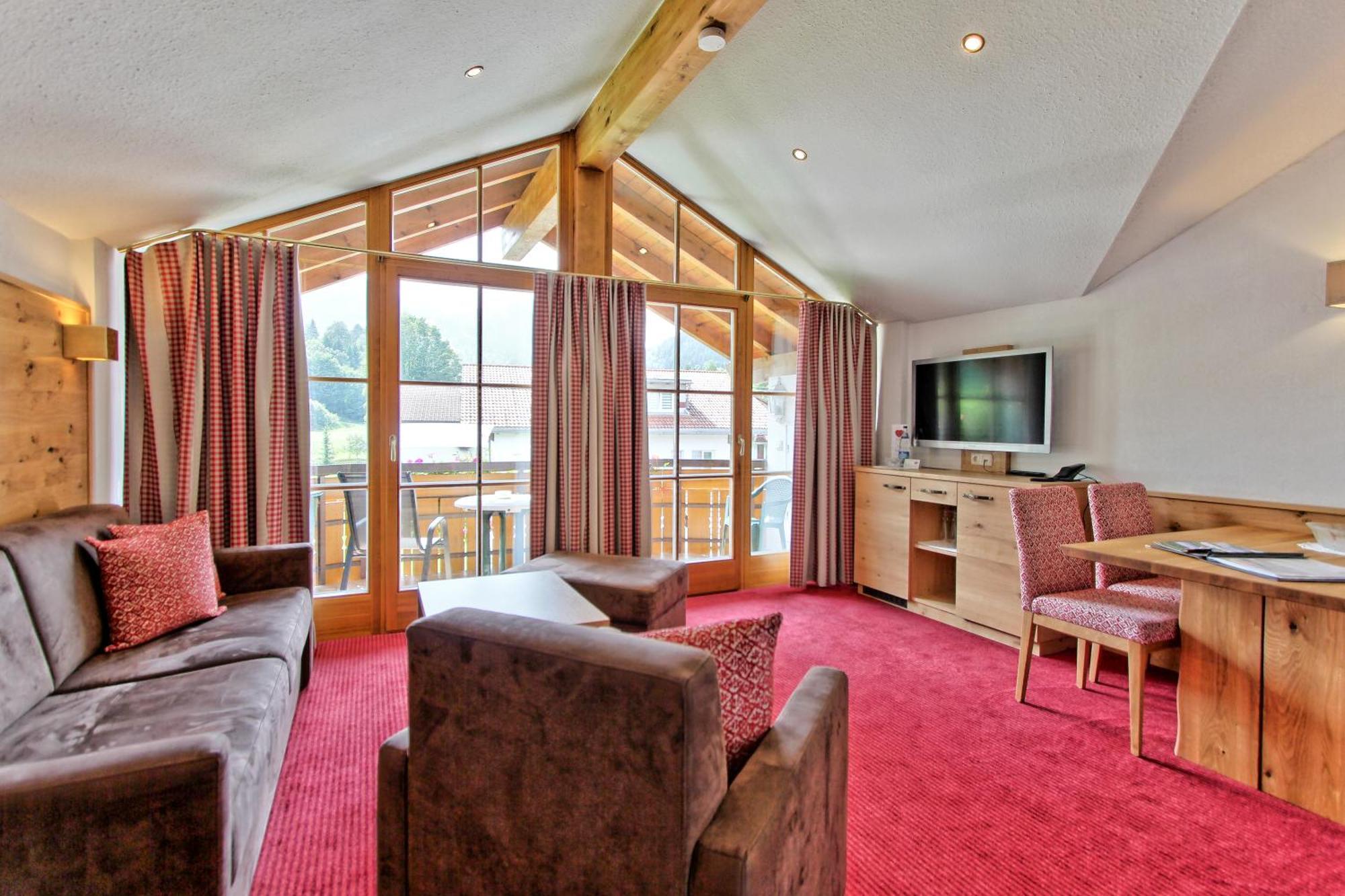 Landhotel Berghof Бад-Хинделанг Экстерьер фото
