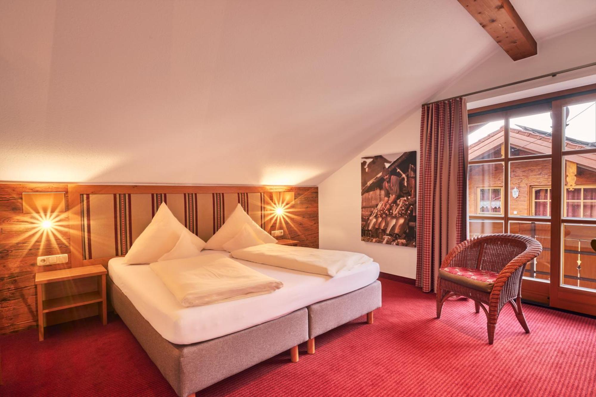Landhotel Berghof Бад-Хинделанг Экстерьер фото