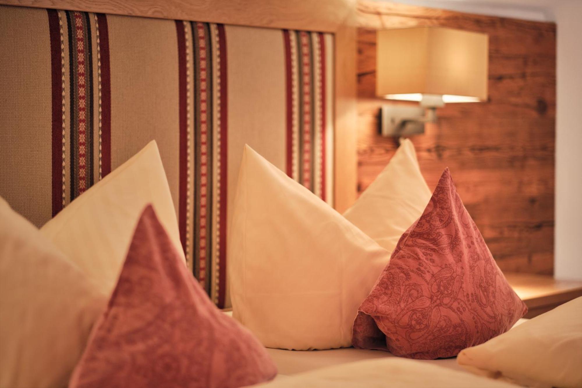 Landhotel Berghof Бад-Хинделанг Экстерьер фото