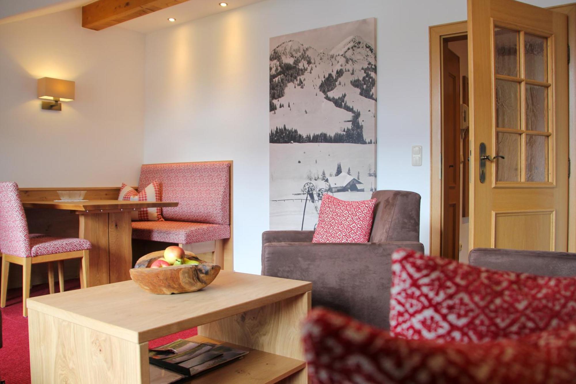 Landhotel Berghof Бад-Хинделанг Экстерьер фото