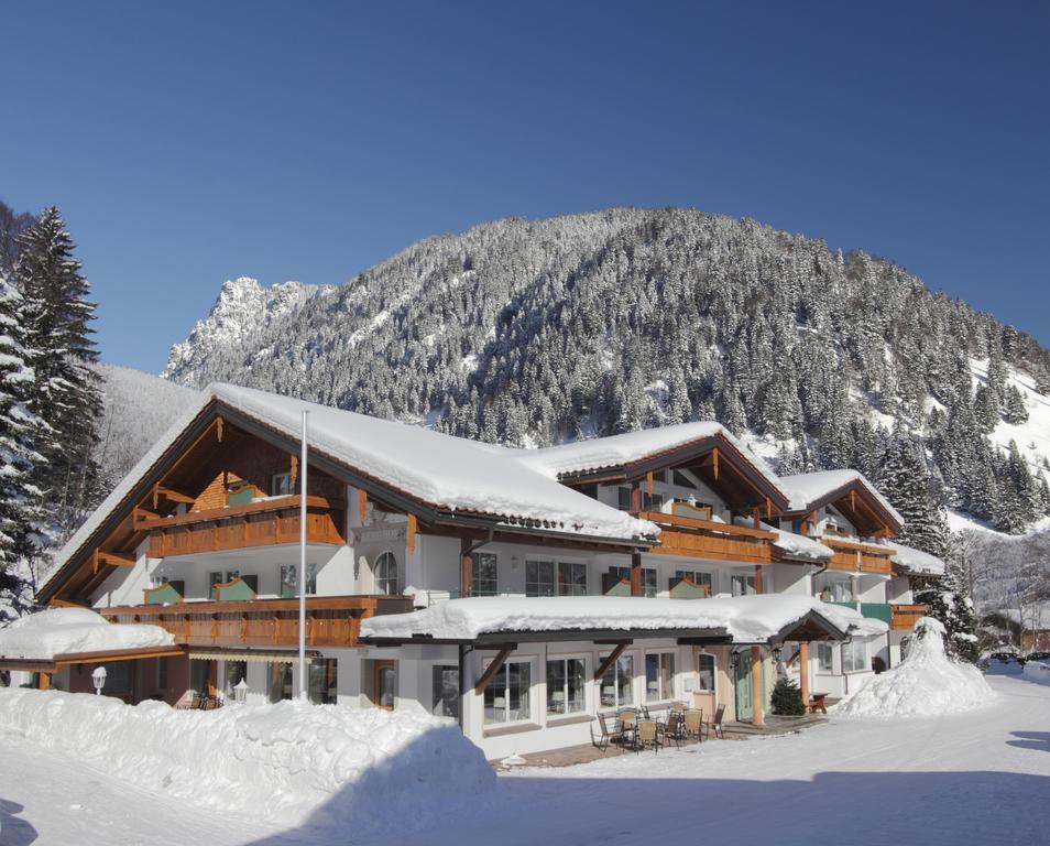 Landhotel Berghof Бад-Хинделанг Экстерьер фото